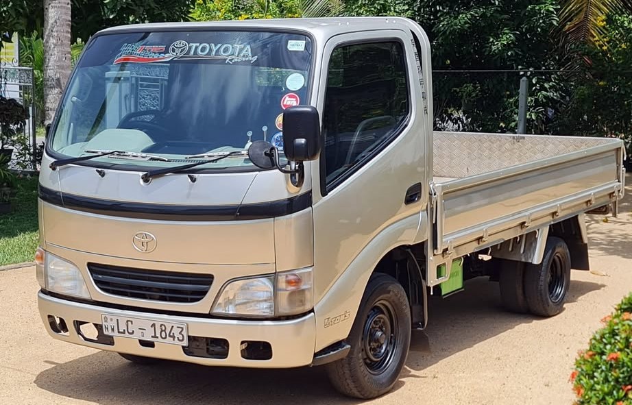 How to Choose and Buy a Japan Lorry in 2025 - Brands, Popular models, and Buying Guide. 23 497496405 24118015084457846 795588241495927885 n