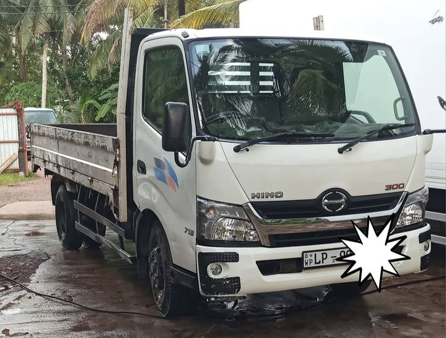 How to Choose and Buy a Japan Lorry in 2025 - Brands, Popular models, and Buying Guide. 6 512965722 3931282867184505 398104904864277863 n