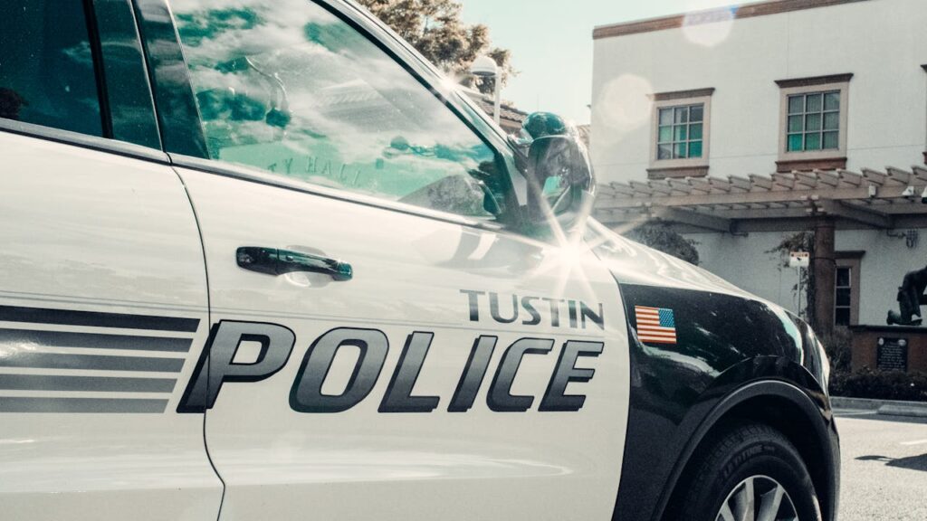 Do You Go to Jail for Driving Without a License? Understanding the Legal Consequences 2 Police car